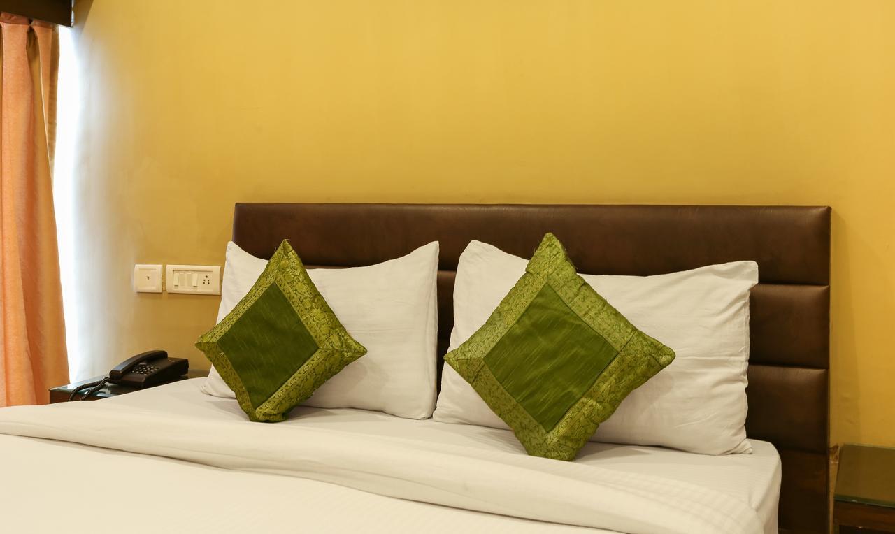 Treebo Trend Hotel Seven Chandīgarh Exterior foto